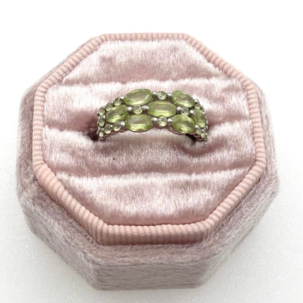 Sterling Silver and Peridot Gemstones Vintage Ring Size 5.5”